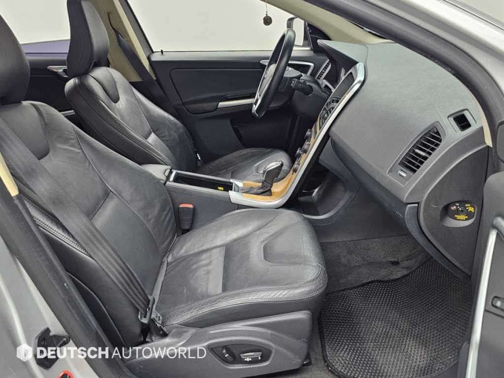 볼보 XC60 D4 이미지 10