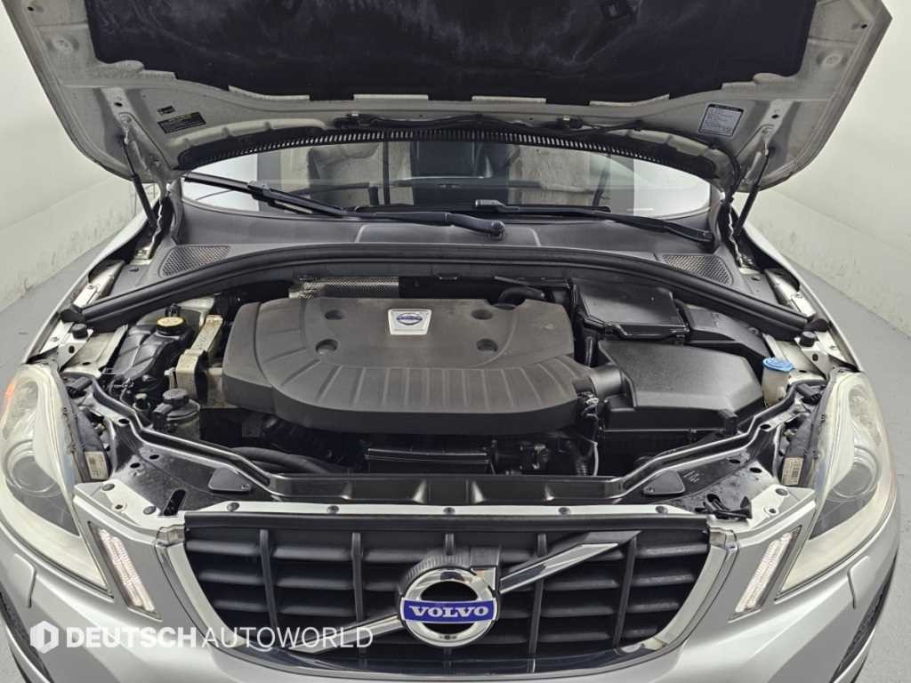 볼보 XC60 D4 이미지 6