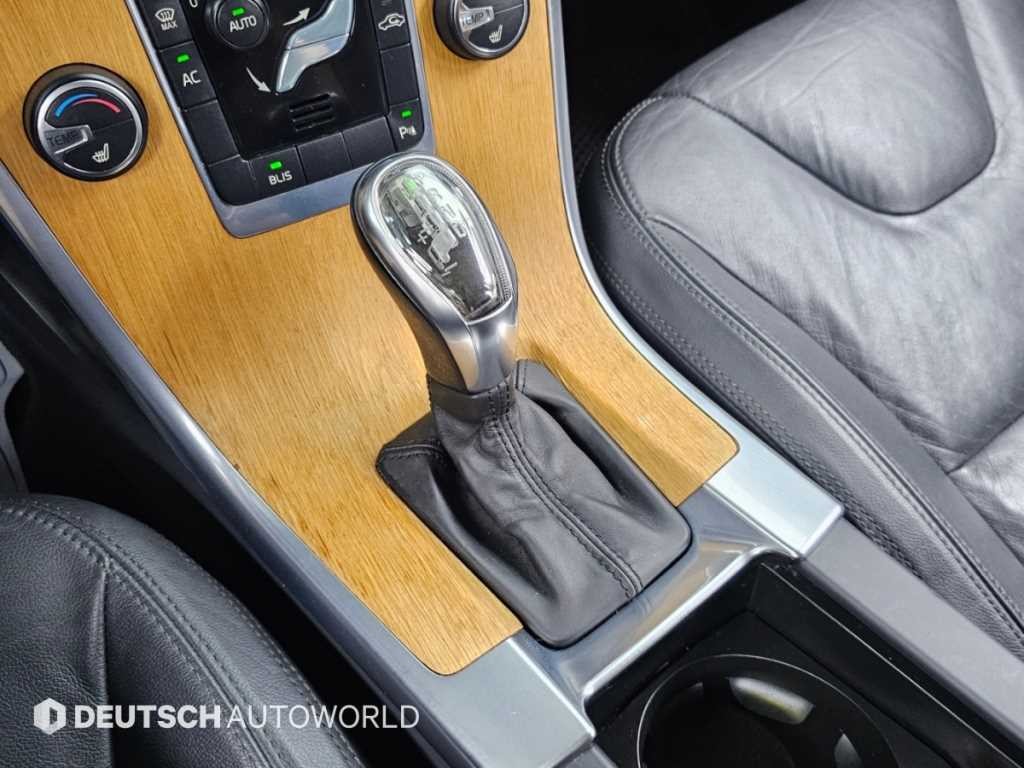 볼보 XC60 D4 이미지 9