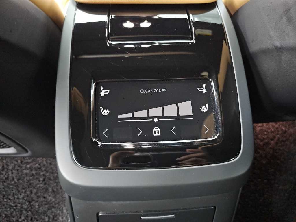 볼보 S90 T8 AWD 얼티메이트 브라이트 이미지 13
