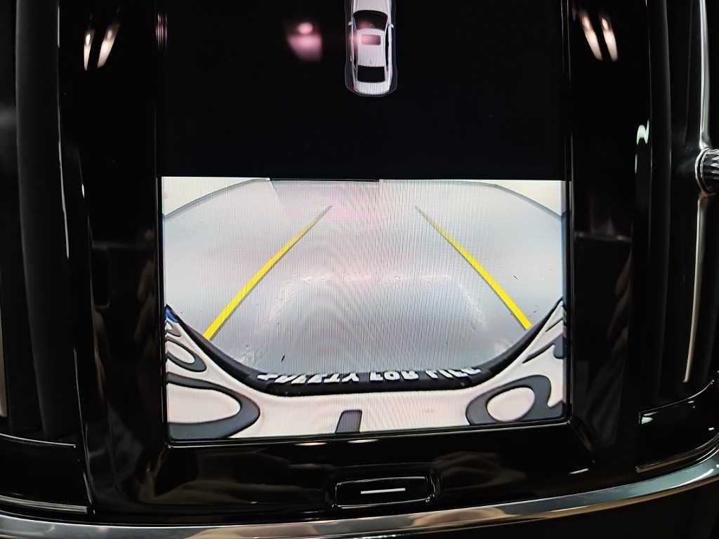 볼보 S90 T8 AWD 얼티메이트 브라이트 이미지 16