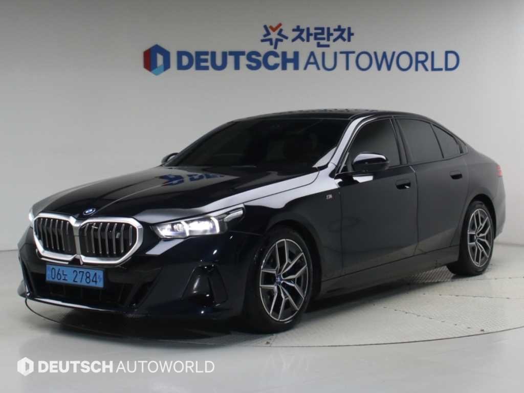 BMW i5 eDrive 40 M 스포츠 이미지 1