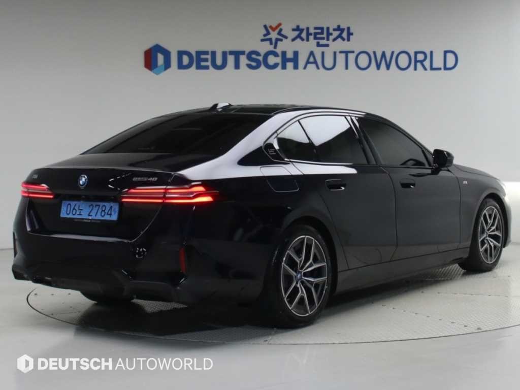 BMW i5 eDrive 40 M 스포츠 이미지 2