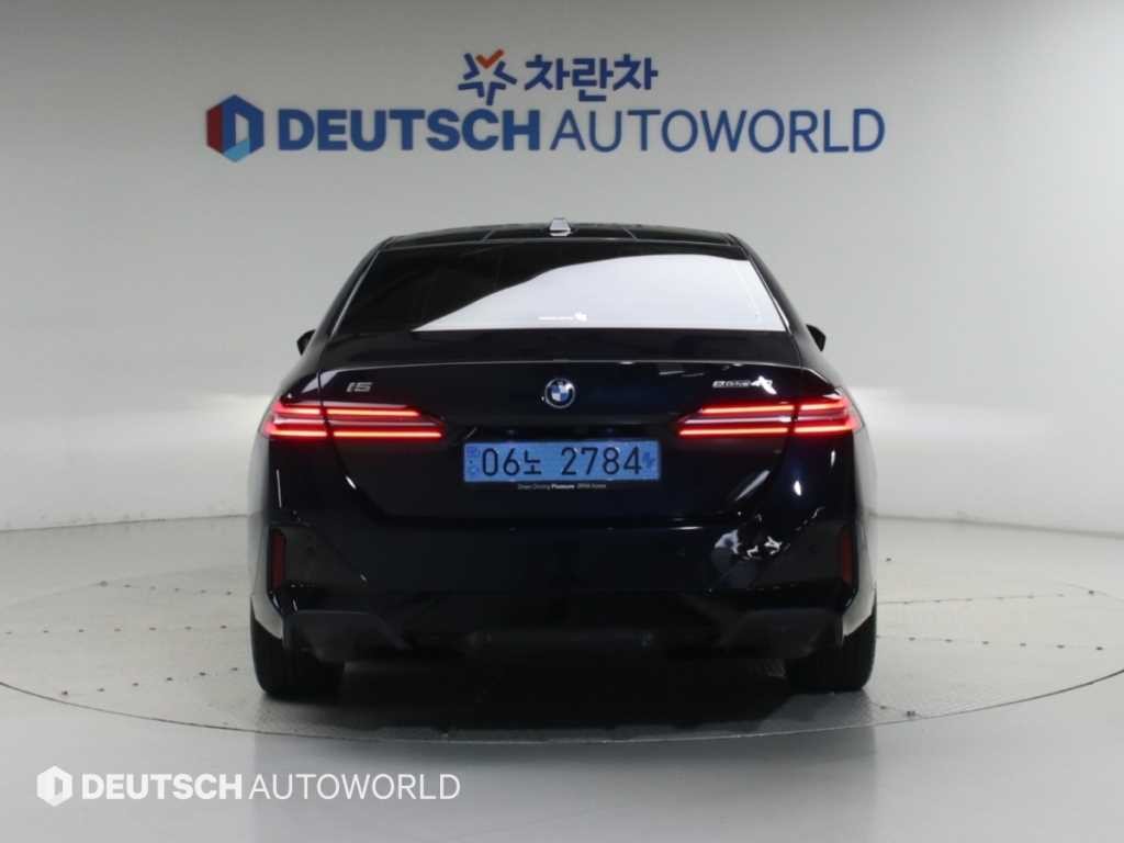 BMW i5 eDrive 40 M 스포츠 이미지 4