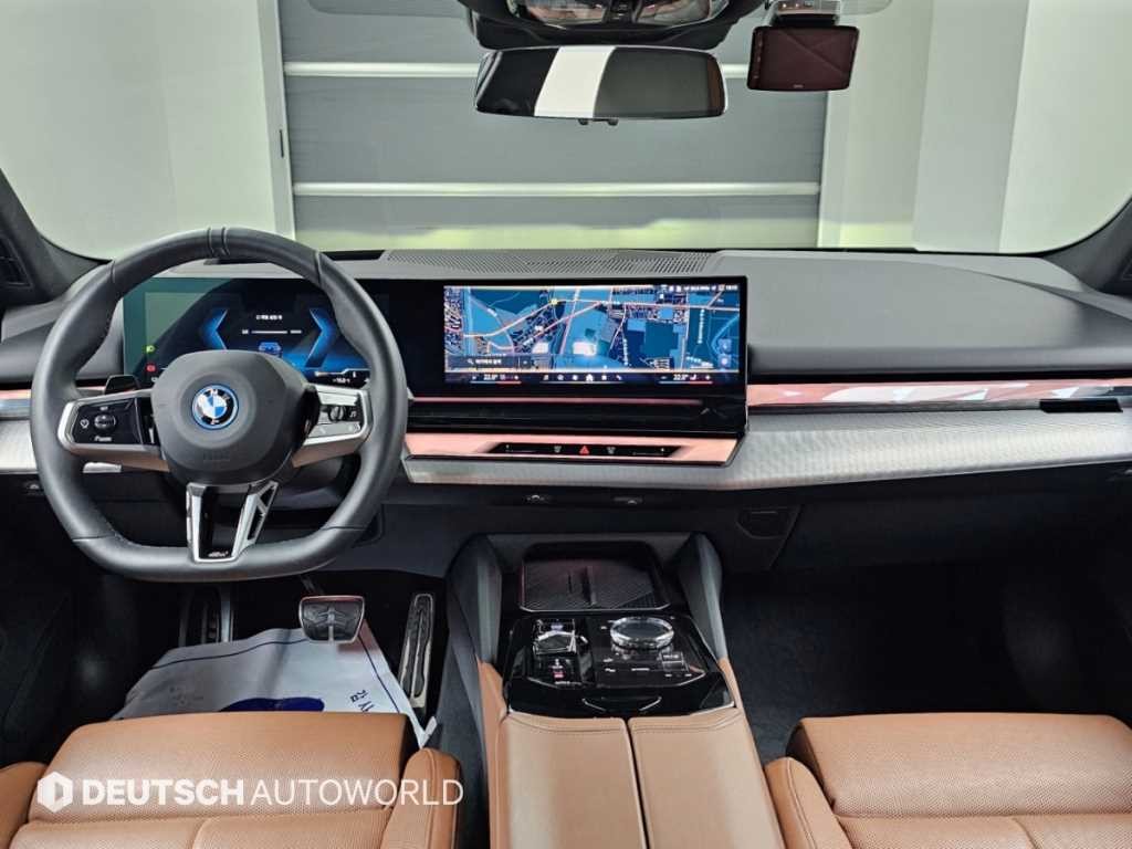 BMW i5 eDrive 40 M 스포츠 이미지 7