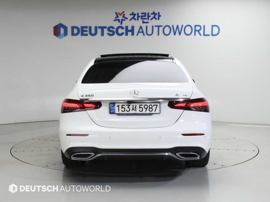 벤츠 E 클래스 E-클래스 W213 E350 4MATIC AMG LINE 이미지 4