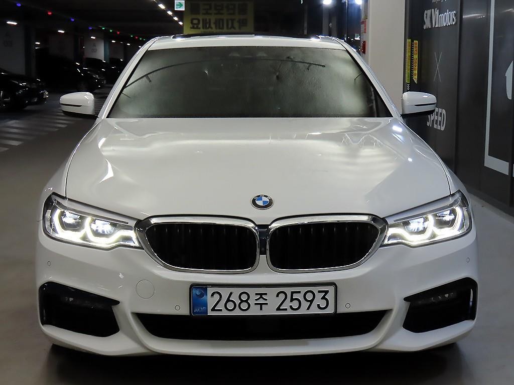 BMW 5시리즈 5시리즈 (G30) 520d xDrive M 스포츠 플러스 이미지 2