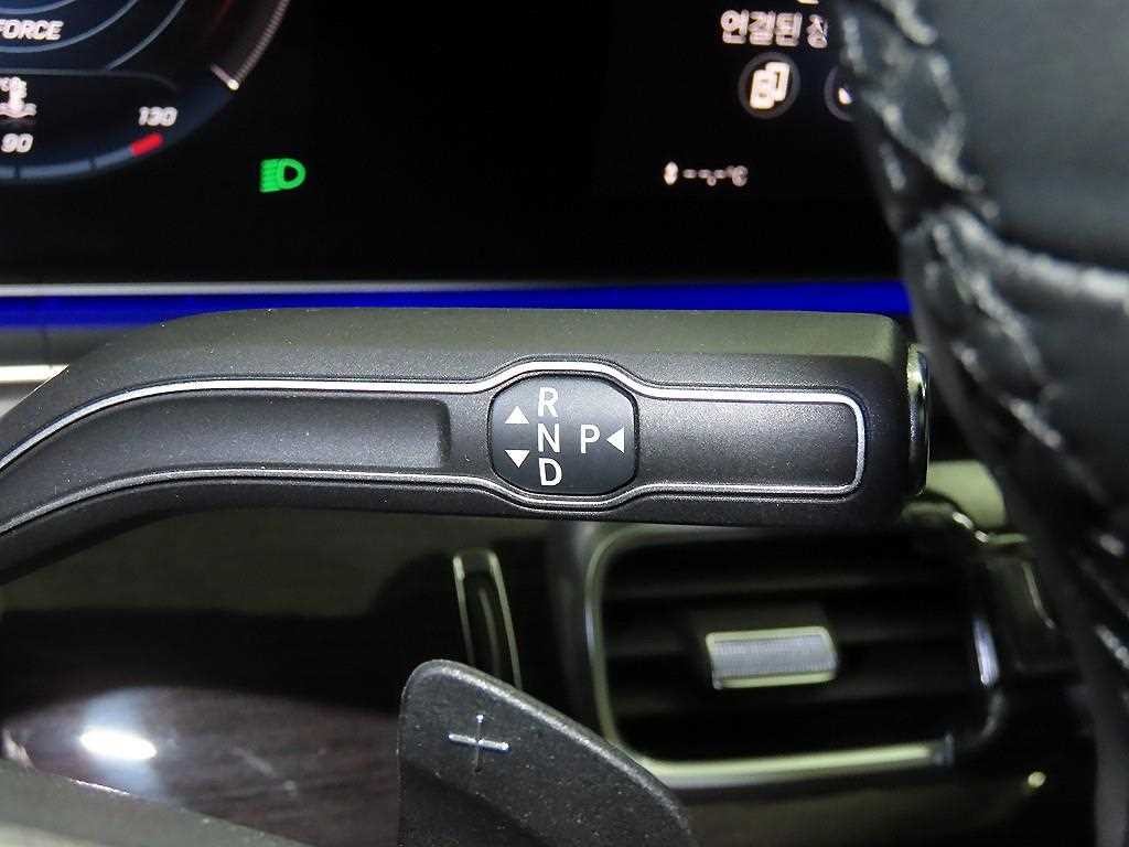 벤츠 GLE 클래스 GLE 클래스 W167 GLE 400d 4MATIC 쿠페 이미지 13