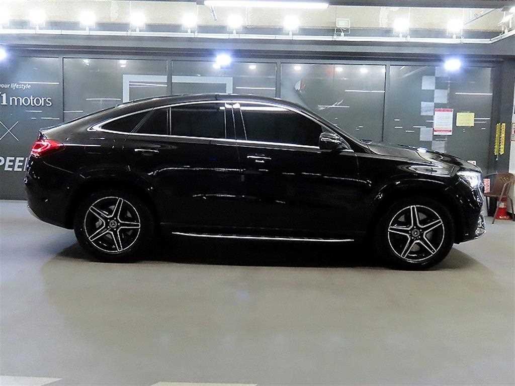 벤츠 GLE 클래스 GLE 클래스 W167 GLE 400d 4MATIC 쿠페 이미지 3
