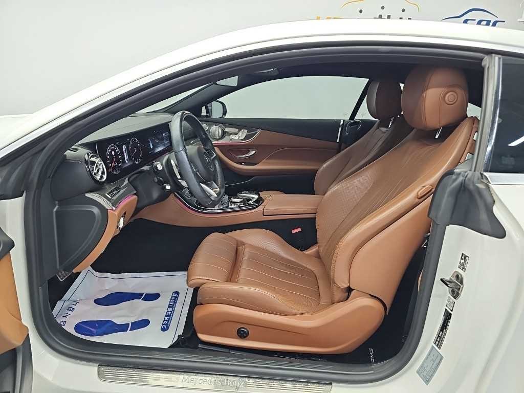벤츠 E 클래스 E-클래스 W213 E400 4MATIC 쿠페 이미지 11