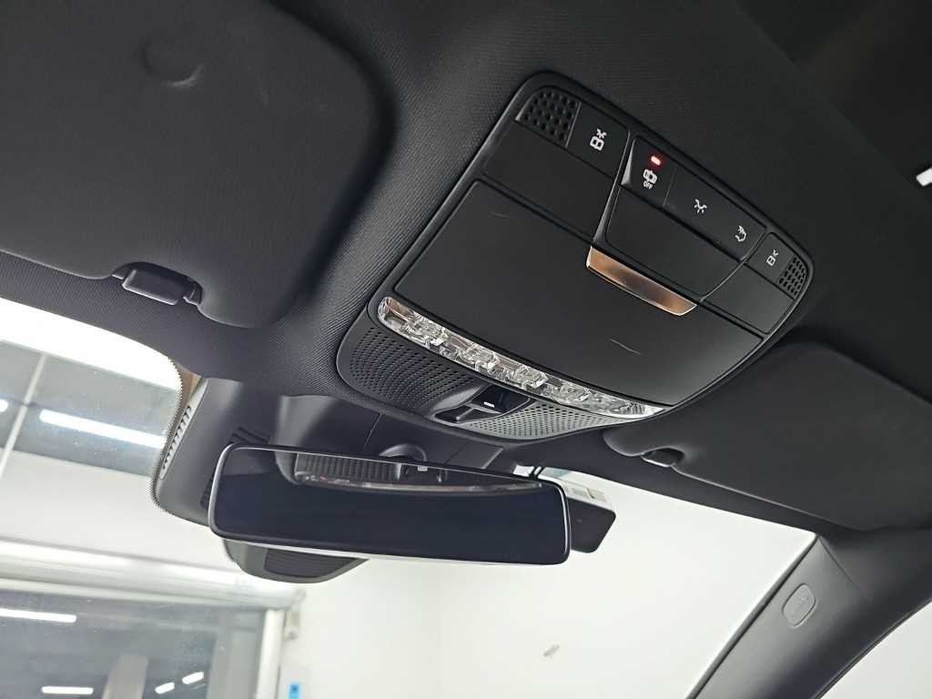 벤츠 E 클래스 E-클래스 W213 E400 4MATIC 쿠페 이미지 16