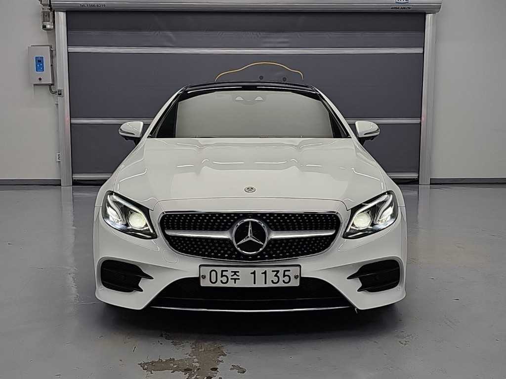벤츠 E 클래스 E-클래스 W213 E400 4MATIC 쿠페 이미지 2