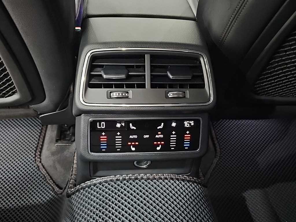 아우디 A6 A6 (C8) 45 TFSI 콰트로 프리미엄 이미지 13