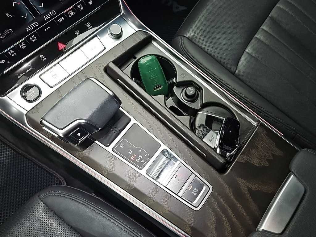아우디 A6 A6 (C8) 45 TFSI 콰트로 프리미엄 이미지 8