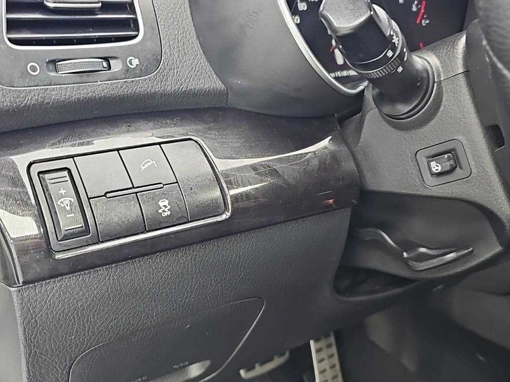 기아 쏘렌토 뉴 쏘렌토 R 2WD 2.0 프레스티지 이미지 18