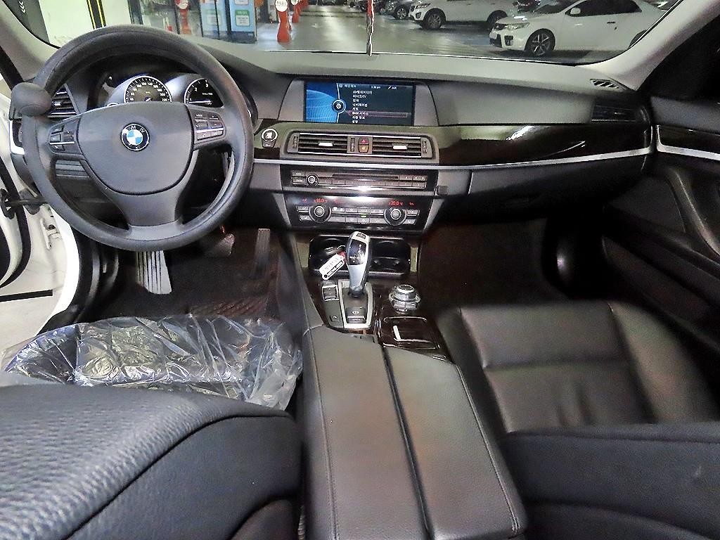 BMW 5시리즈 5시리즈 (F10) 520d 이미지 10