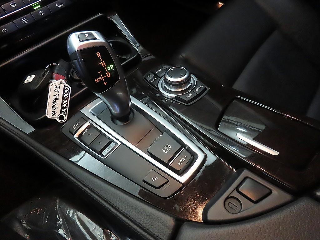 BMW 5시리즈 5시리즈 (F10) 520d 이미지 12
