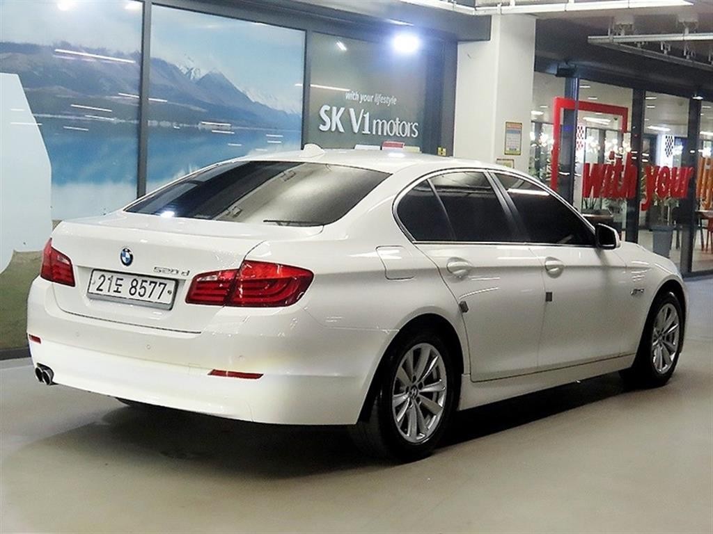 BMW 5시리즈 5시리즈 (F10) 520d 이미지 4