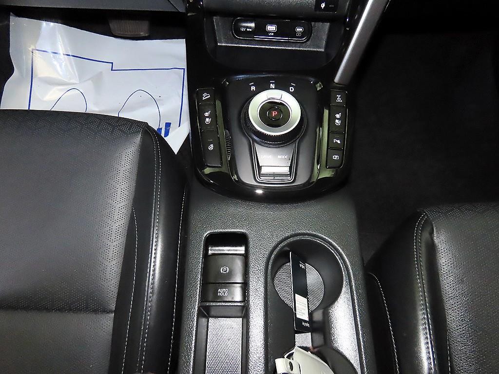 기아 셀토스 더 뉴 셀토스 가솔린 1.6 터보 4WD 그래비티 이미지 12
