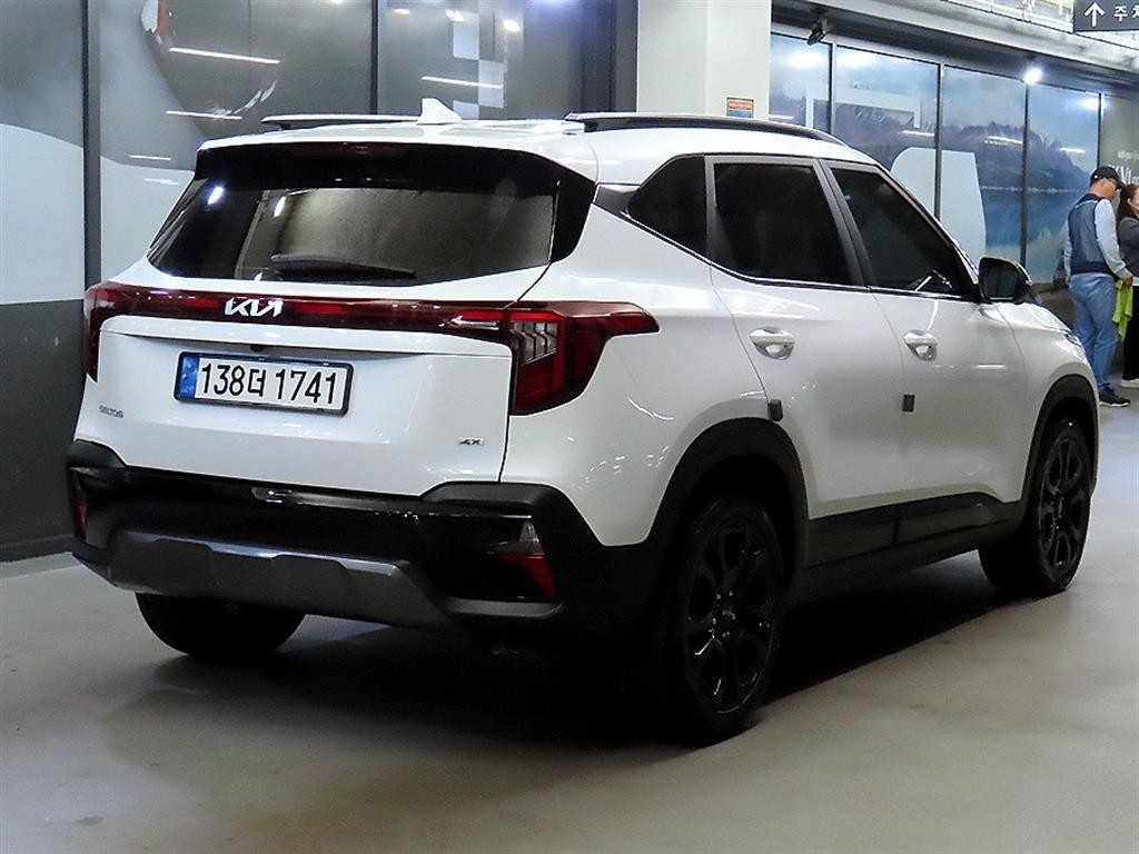 기아 셀토스 더 뉴 셀토스 가솔린 1.6 터보 4WD 그래비티 이미지 4