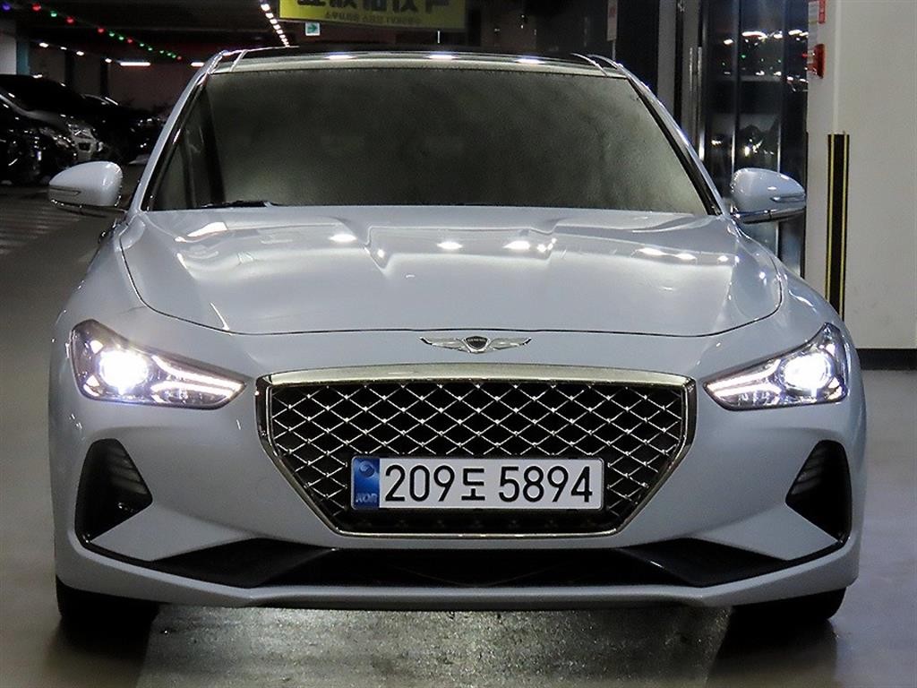 제네시스 G70 2.0T 어드밴스드 이미지 2