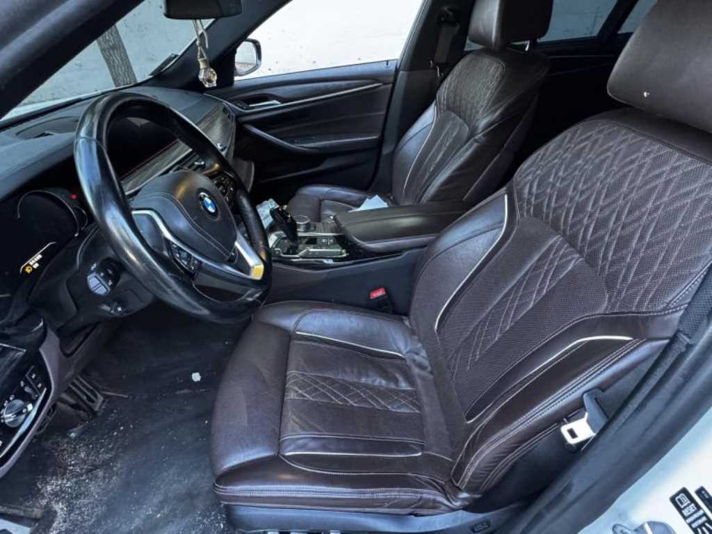 BMW 5시리즈 5시리즈 (G30) 520d M 스포츠 플러스 이미지 10