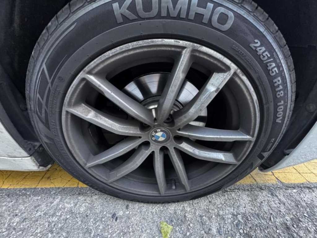 BMW 5시리즈 5시리즈 (G30) 520d M 스포츠 플러스 이미지 15