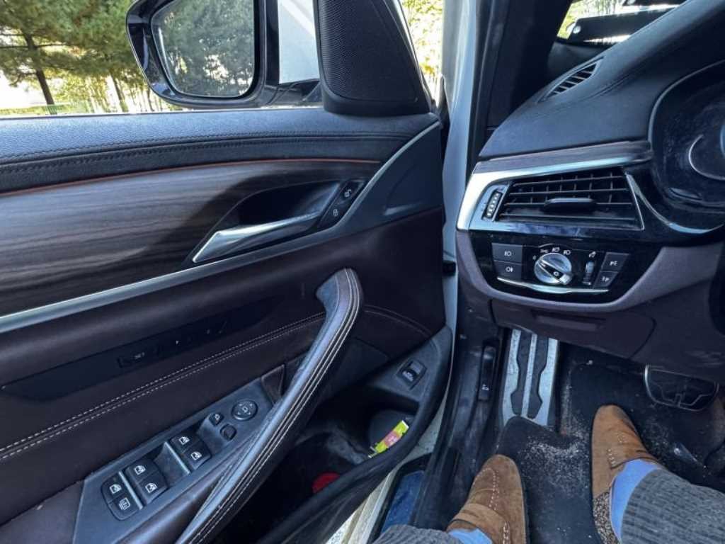 BMW 5시리즈 5시리즈 (G30) 520d M 스포츠 플러스 이미지 9