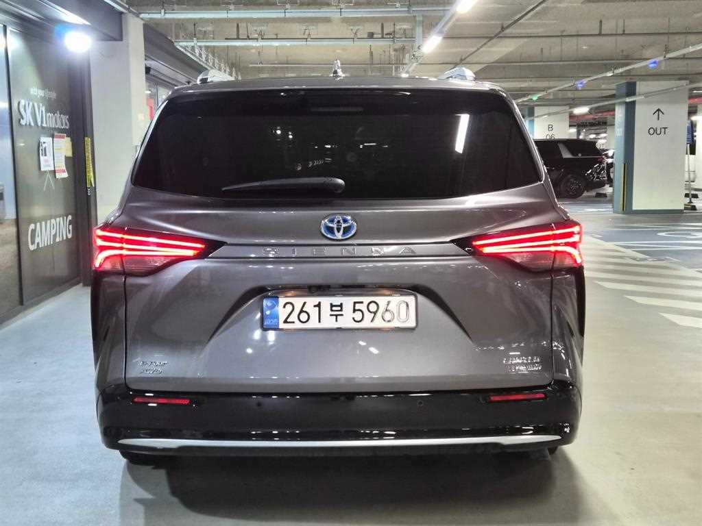 토요타 시에나 2.5 AWD 하이브리드 이미지 5