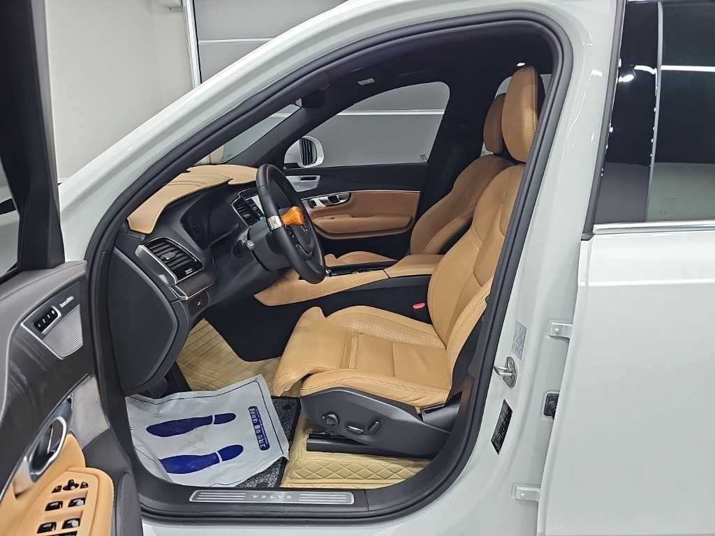 볼보 XC90 XC90 2세대 2.0 B6 AWD 얼티메이트 브라이트 이미지 11