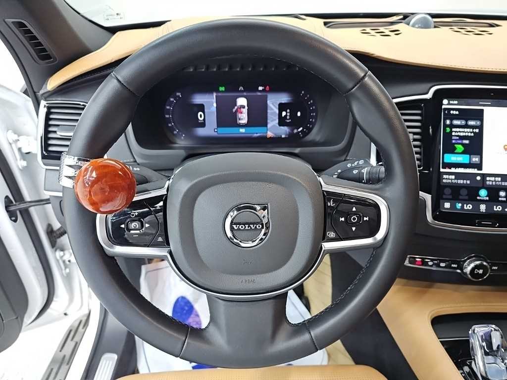 볼보 XC90 XC90 2세대 2.0 B6 AWD 얼티메이트 브라이트 이미지 9
