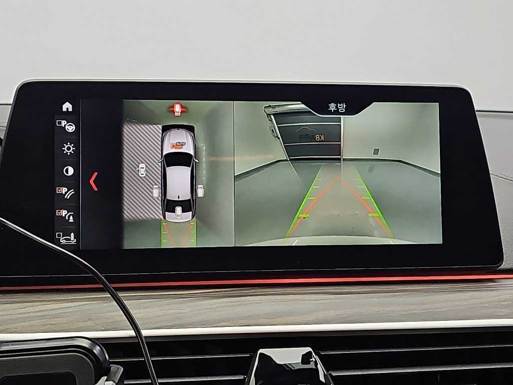 BMW 5시리즈 5시리즈 (G30) 530i M 스포츠 플러스 이미지 16