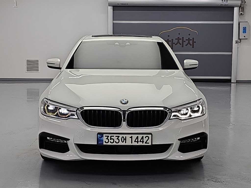 BMW 5시리즈 5시리즈 (G30) 530i M 스포츠 플러스 이미지 2