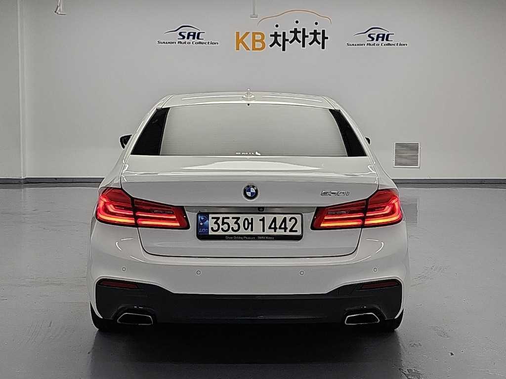 BMW 5시리즈 5시리즈 (G30) 530i M 스포츠 플러스 이미지 3