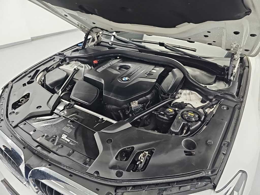 BMW 5시리즈 5시리즈 (G30) 530i M 스포츠 플러스 이미지 5