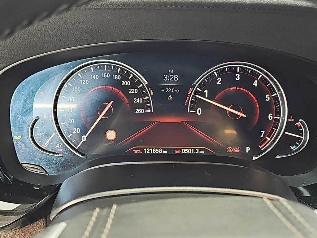 BMW 5시리즈 5시리즈 (G30) 530i M 스포츠 플러스 이미지 6