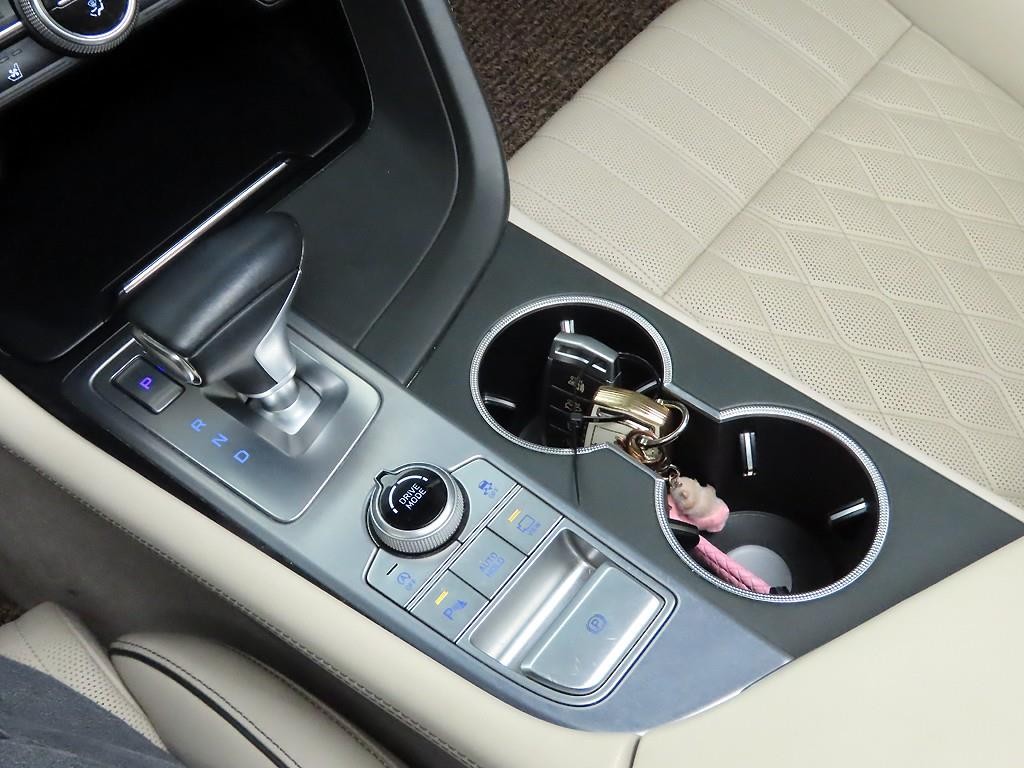 제네시스 G70 2.0T AWD 스포츠 패키지 이미지 10
