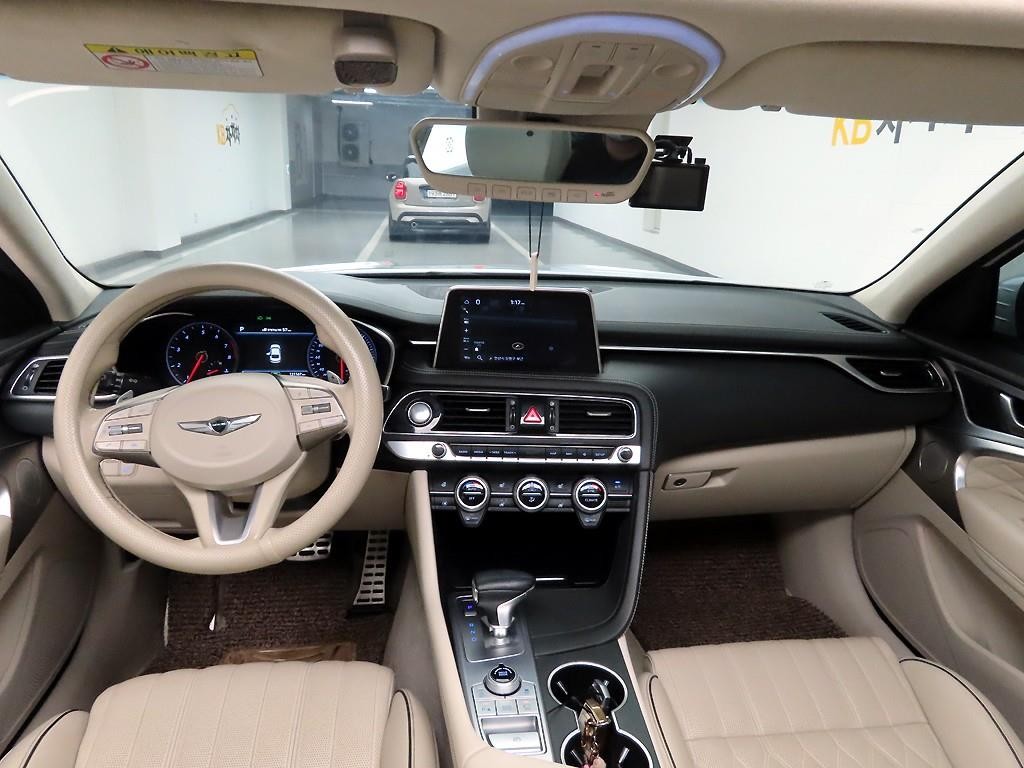 제네시스 G70 2.0T AWD 스포츠 패키지 이미지 6