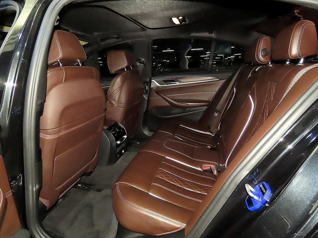 BMW 5시리즈 5시리즈 (G30) 530i M 스포츠 플러스 이미지 7
