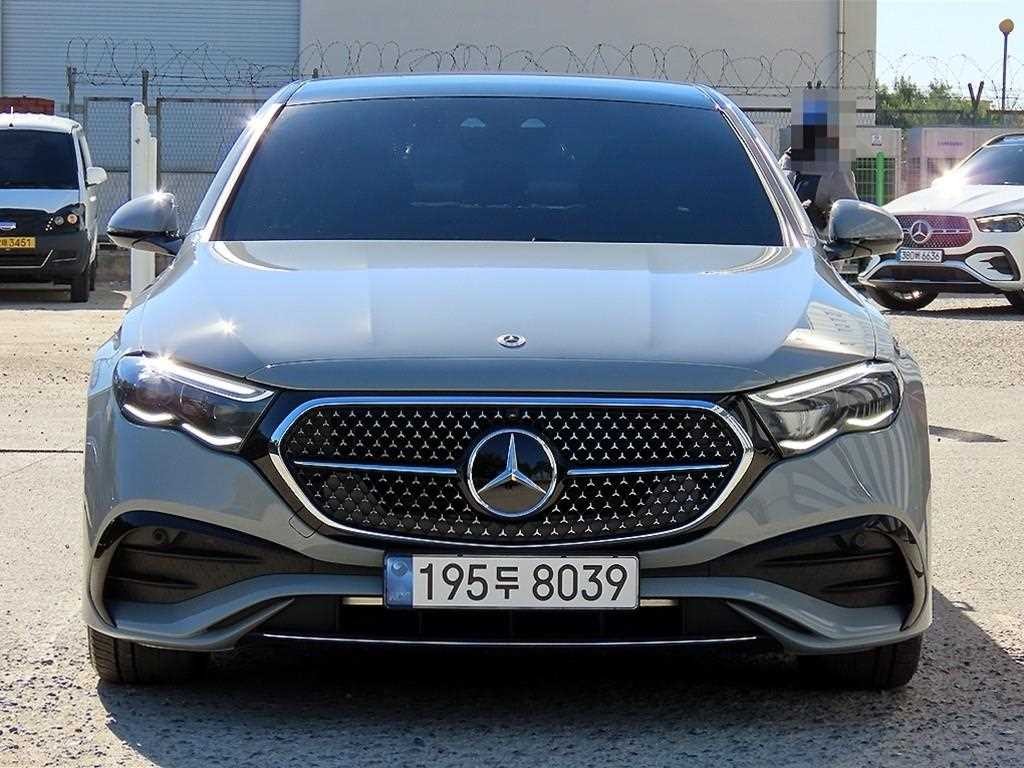 벤츠 E 클래스 E-클래스 W214 E300 4MATIC AMG Line 이미지 1