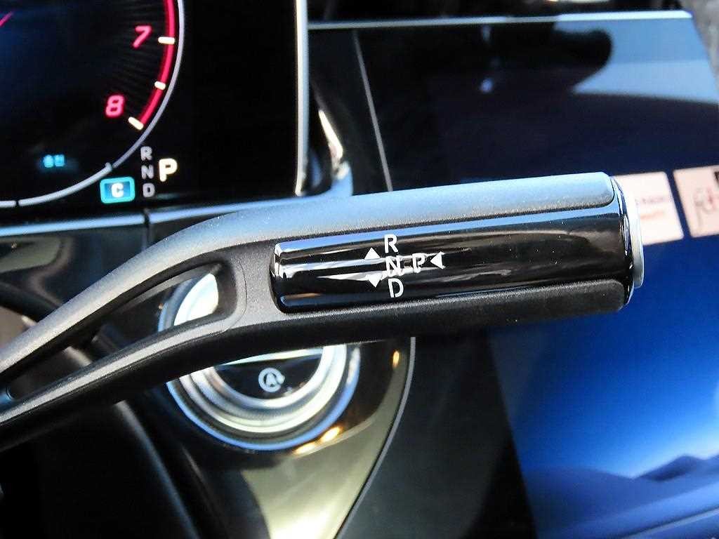 벤츠 E 클래스 E-클래스 W214 E300 4MATIC AMG Line 이미지 11