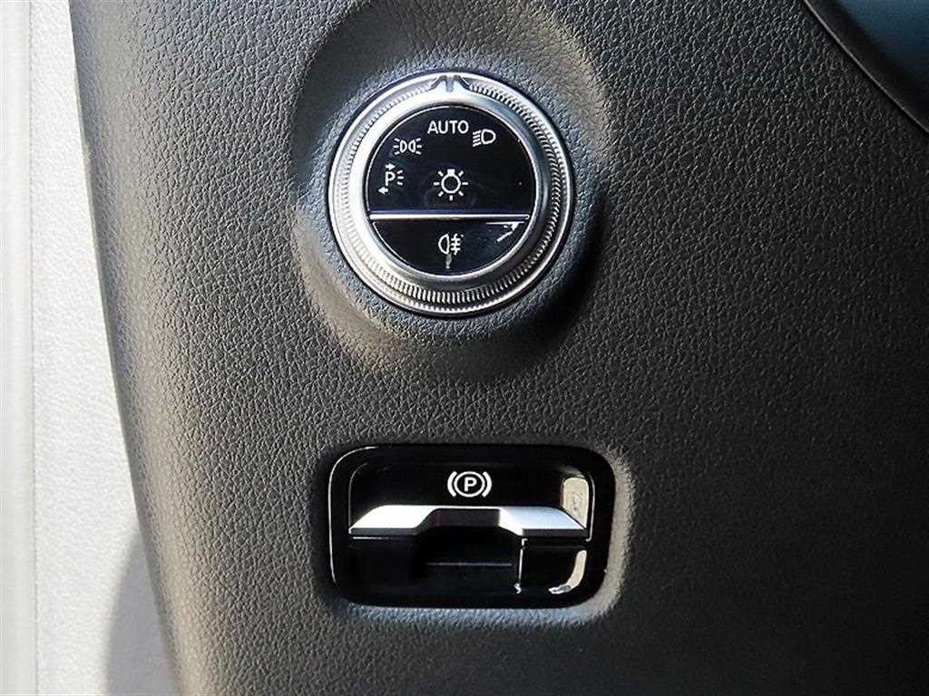 벤츠 C 클래스 C클래스 W206 C200 AMG 라인 이미지 12