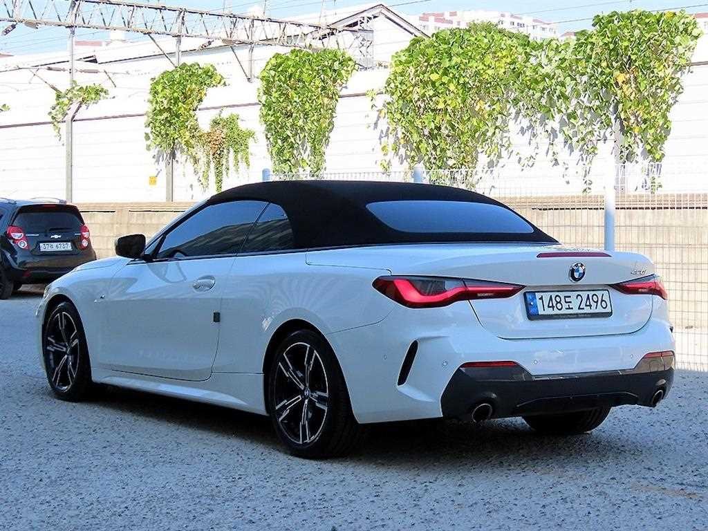 BMW 4시리즈 4시리즈 (G22) 420i 컨버터블 M 스포츠 이미지 3