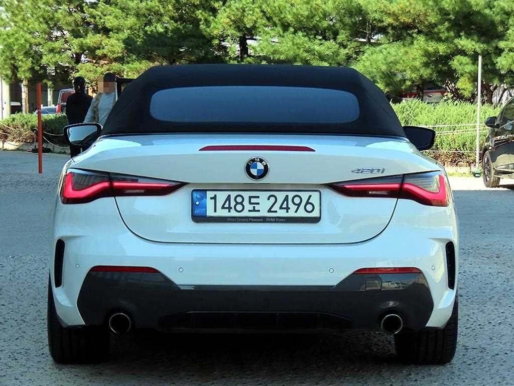BMW 4시리즈 4시리즈 (G22) 420i 컨버터블 M 스포츠 이미지 4