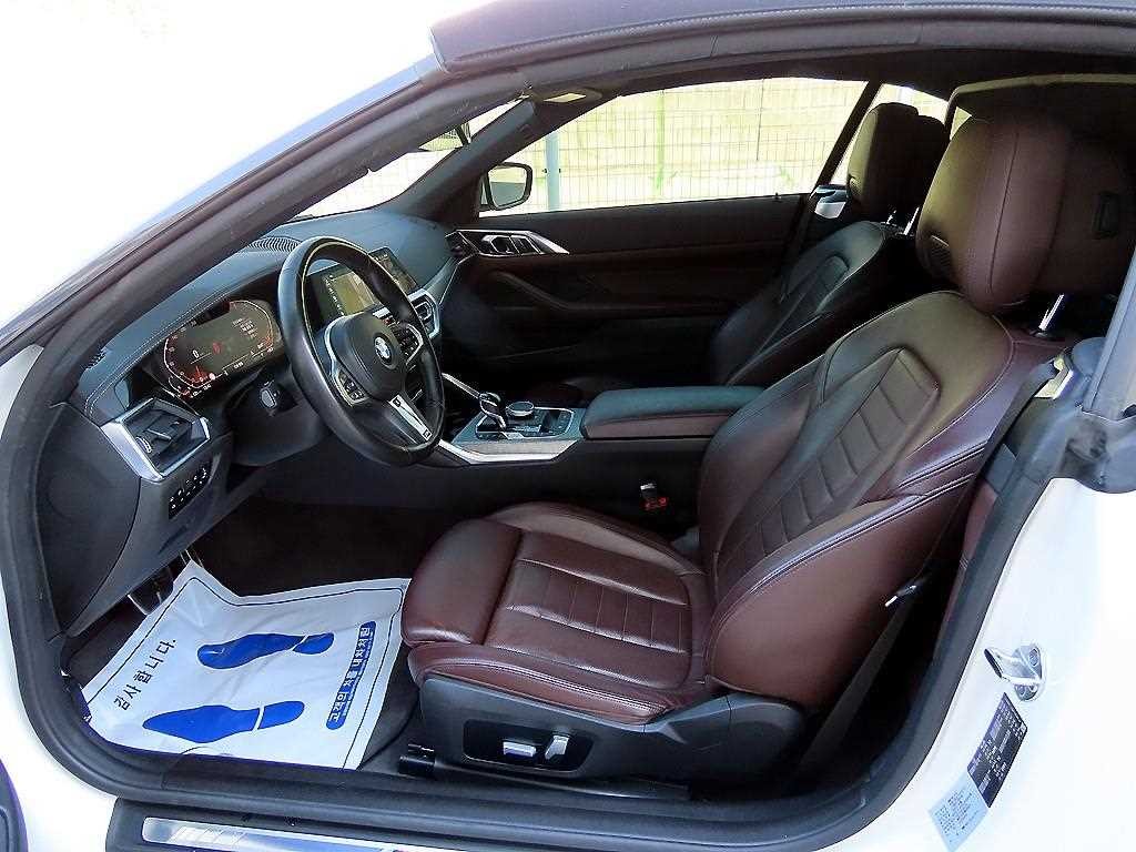 BMW 4시리즈 4시리즈 (G22) 420i 컨버터블 M 스포츠 이미지 9