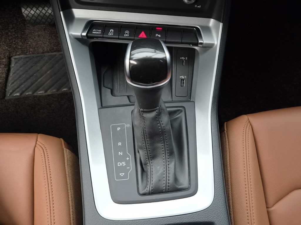 아우디 Q3 Q3 (F3) 35 TDI 프리미엄 이미지 10