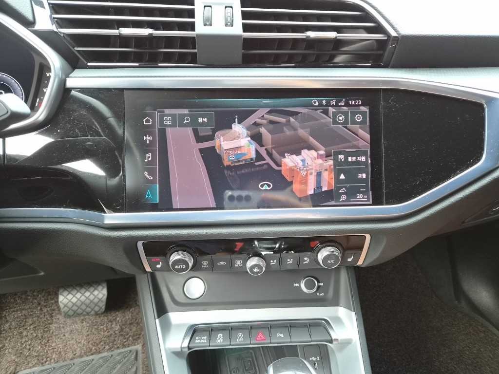 아우디 Q3 Q3 (F3) 35 TDI 프리미엄 이미지 12