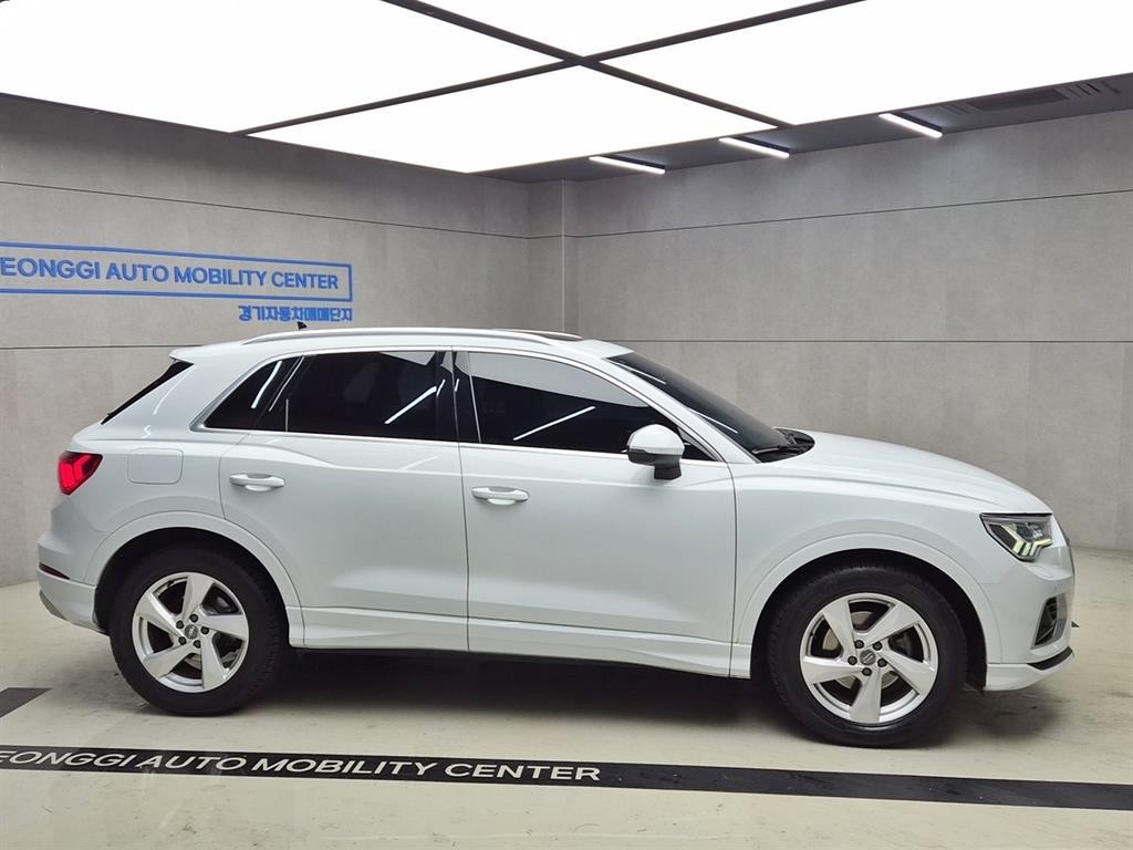 아우디 Q3 Q3 (F3) 35 TDI 프리미엄 이미지 2