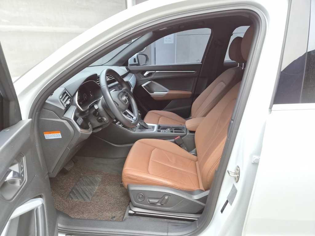 아우디 Q3 Q3 (F3) 35 TDI 프리미엄 이미지 5