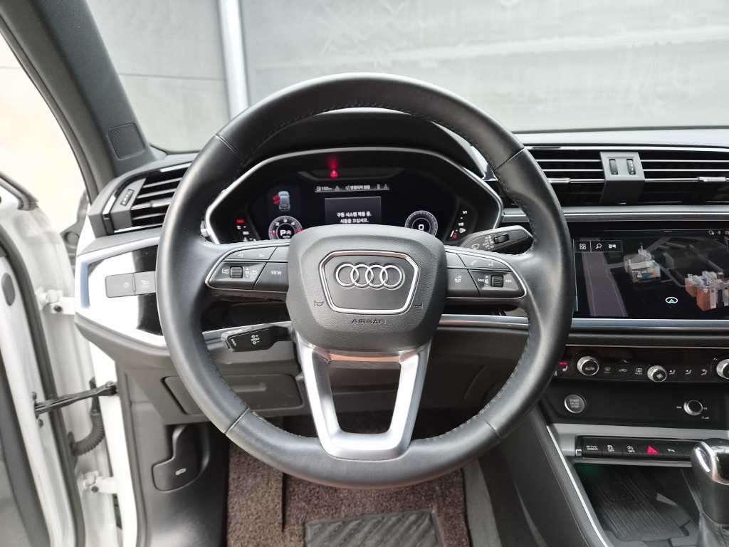 아우디 Q3 Q3 (F3) 35 TDI 프리미엄 이미지 9